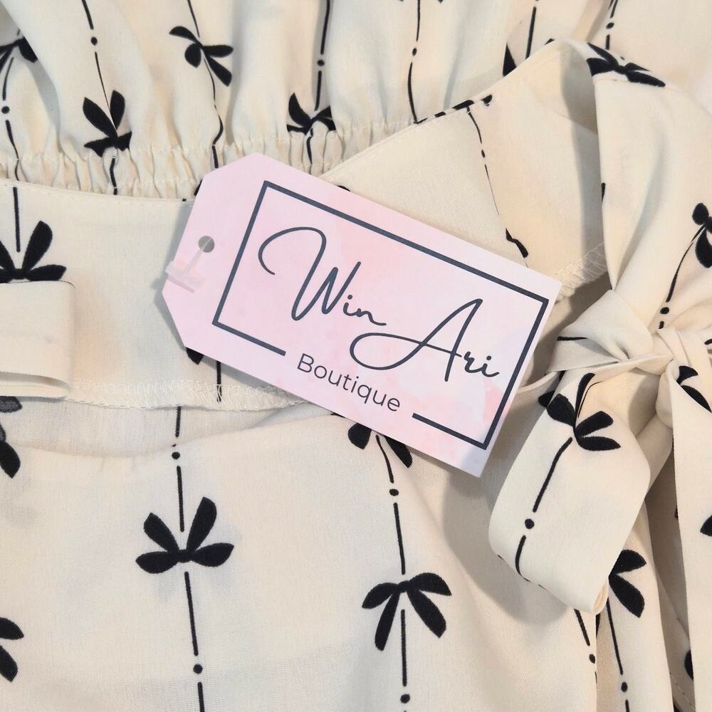 Win Ari Boutique Bow Strap Tied Blouse Cream Black Smocked Peplum Top Small NWT - Picture 6 of 8